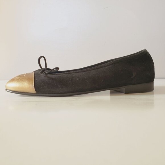 CHANEL Black Suede & Gold Cap Toe Ballet Flats - Size EU 37; Style # AG02819 - Picture 2 of 15